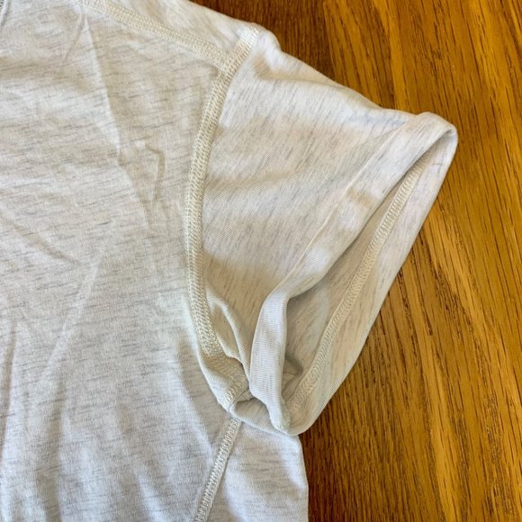 IVIVVA Lululemon Girls T-Shirt Size 12 Marle Grey Super Soft Tee Top Girl Hi-Lo - Picture 3 of 6